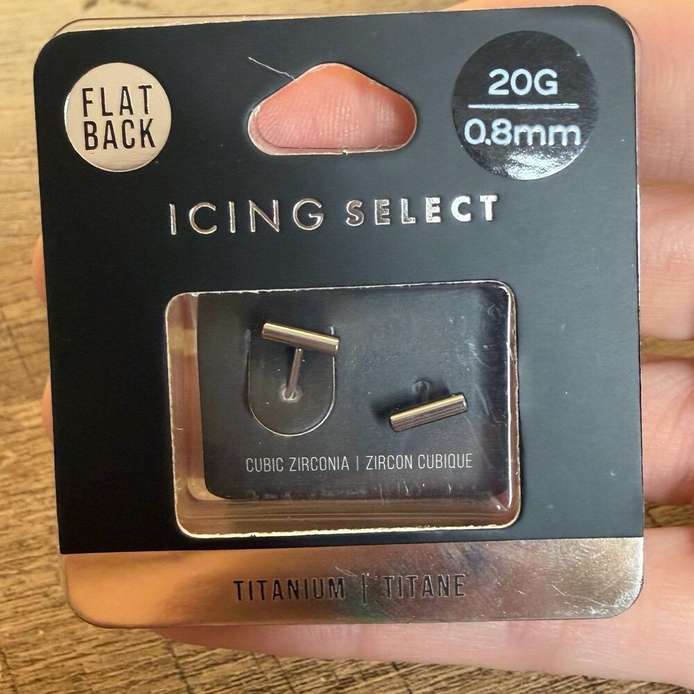 ICING SELECT 20G 0.8mm Titanium Flat Back Earrings